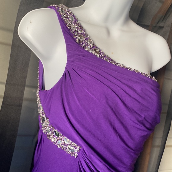 Prom Dress - Picture 3 of 6